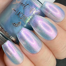 Load image into Gallery viewer, Tail Scales