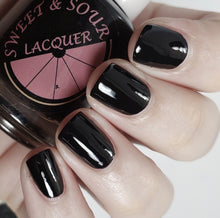 Load image into Gallery viewer, Black Velvet