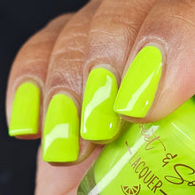 Load image into Gallery viewer, Vibrant Verdant